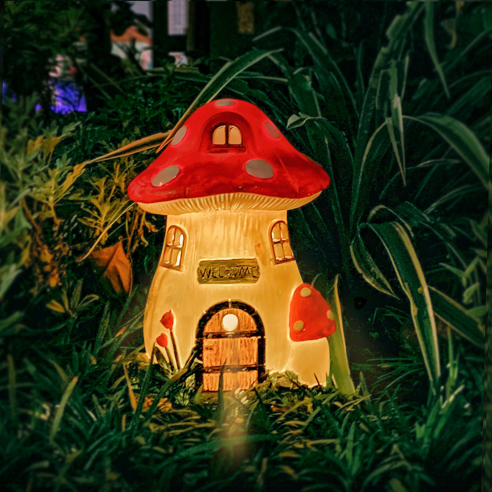 Solar Mushroom Fairy House Garden Decor Statue Light
