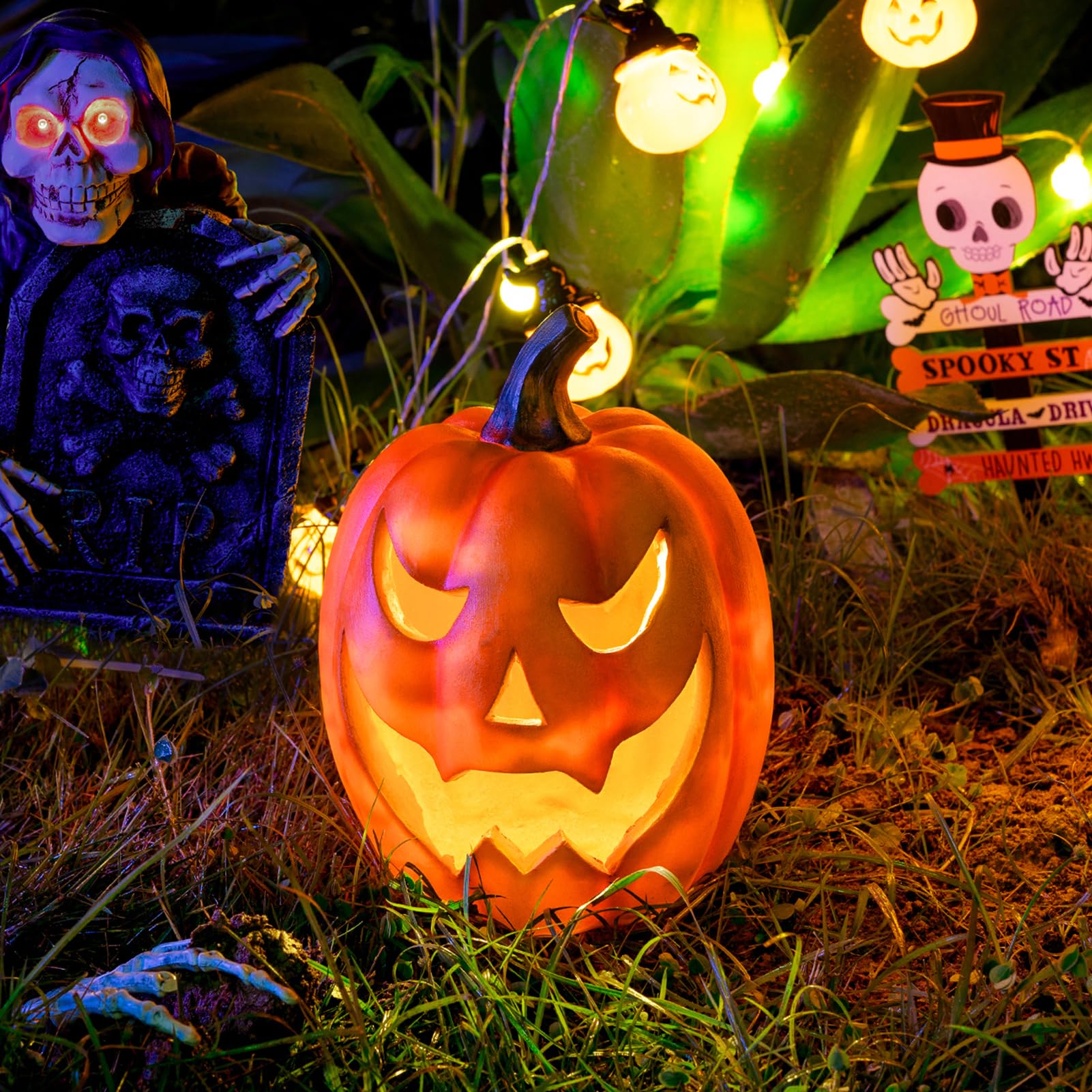 Halloween Pumpkin Jack-o'-lantern Garden Decor Statue with Solar Light 9‘’