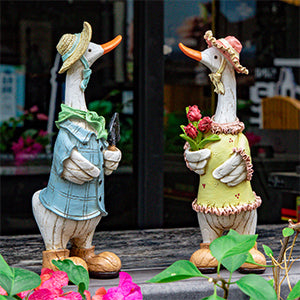 Couple Duck Garden Decor Statue (Set of Two)